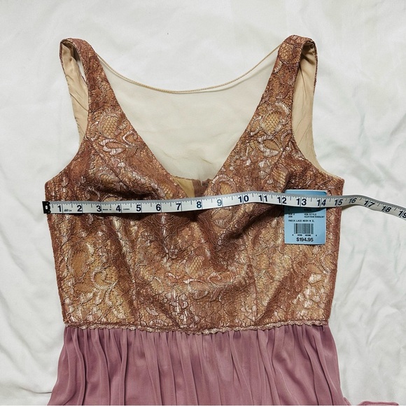 David's Bridal V-Neck
Metallic Lace and Mesh dress. - Picture 4 of 6